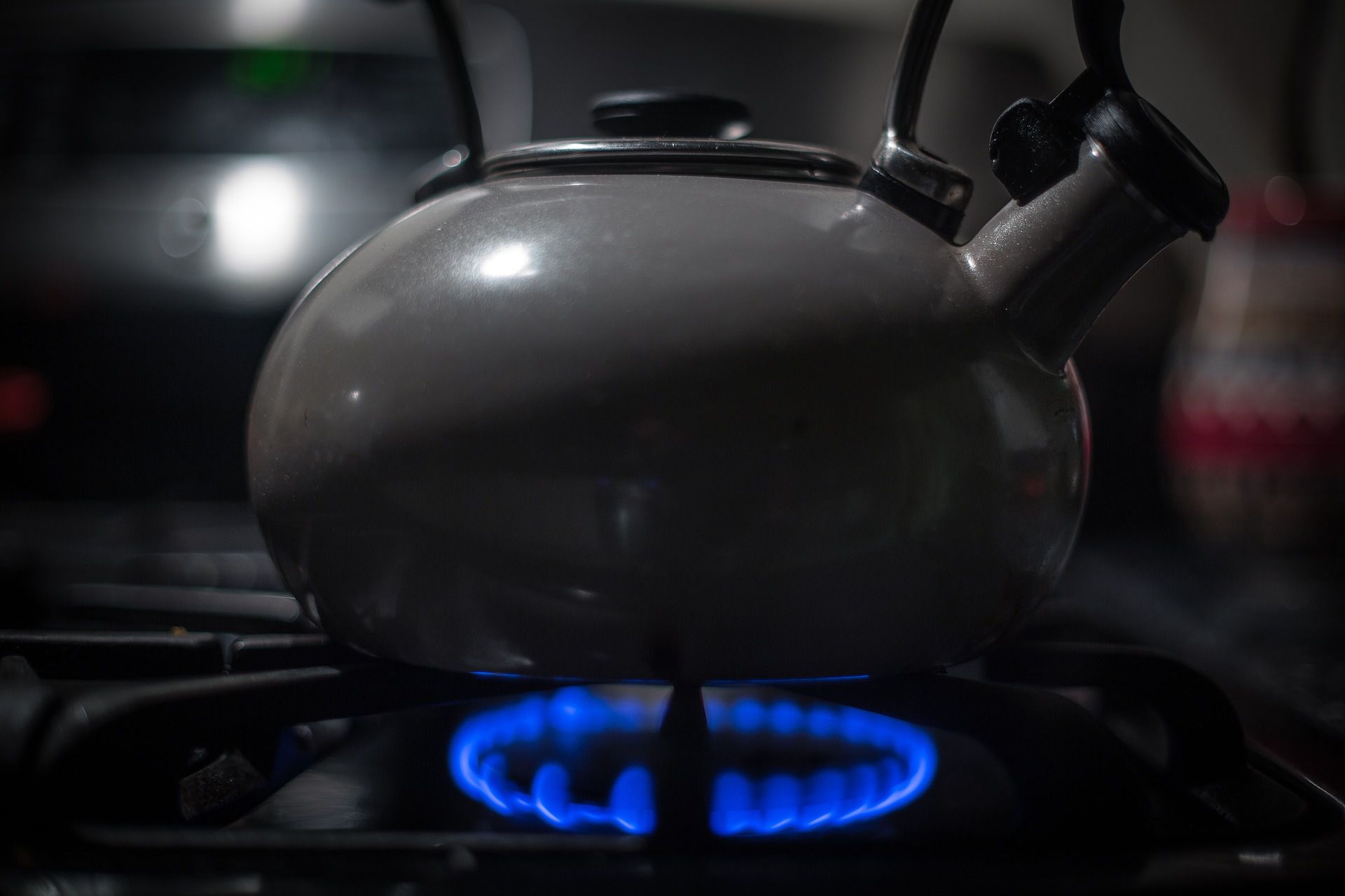 Flueless gas fire air vent by kettle